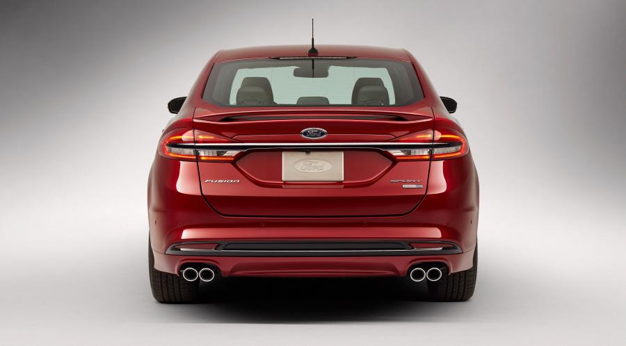  Ford Fusion Sport 2016 года  (фото 23 из 30)